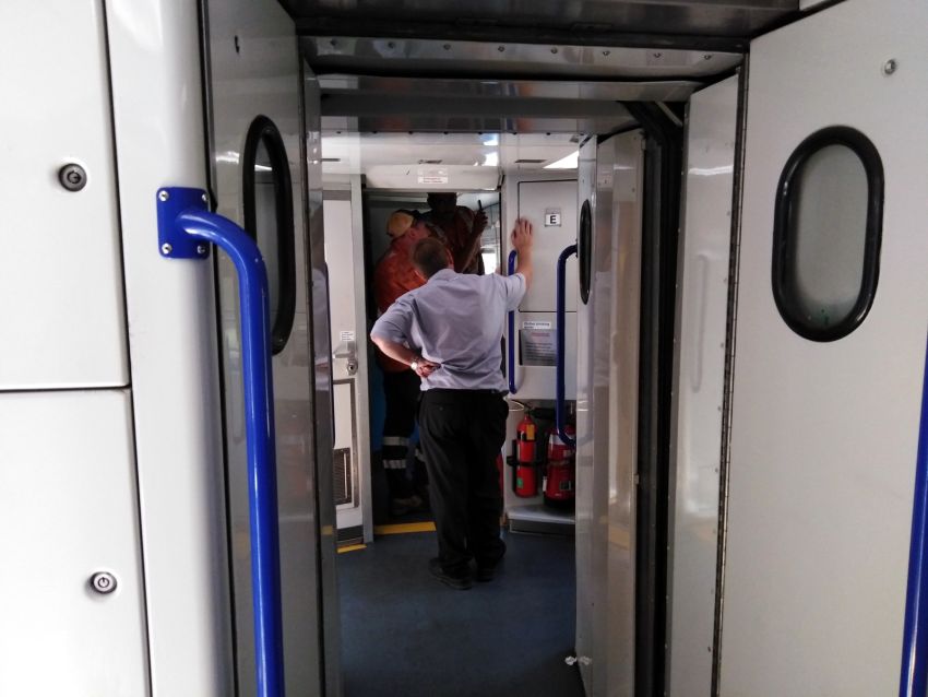NSW Trainlink broken air conditioning in buffet car NSW Trainlink broken air conditioning in buffet car
