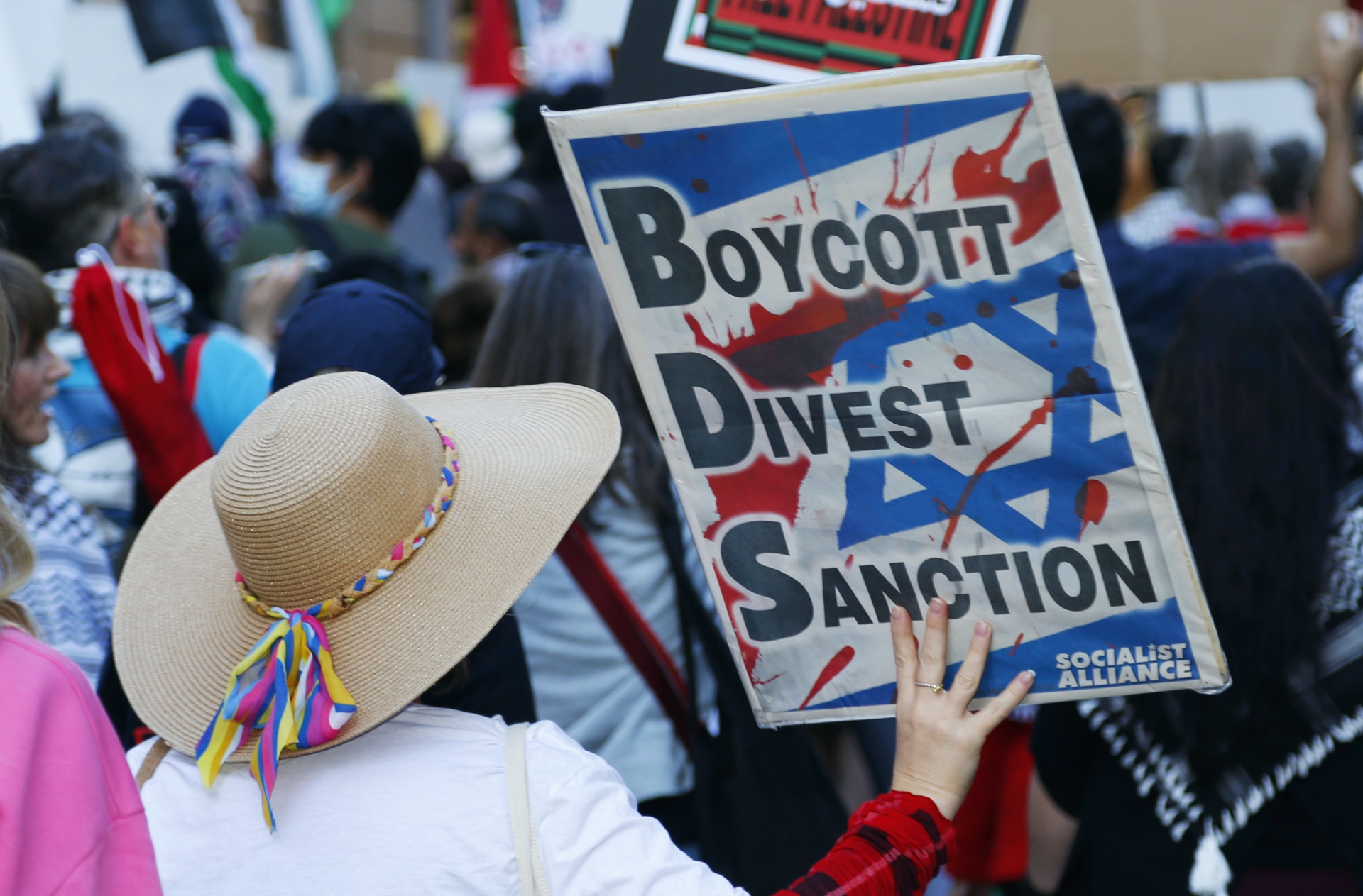 Boycott, divestment and sanctions, Magan-djin/Brisbane, July 28