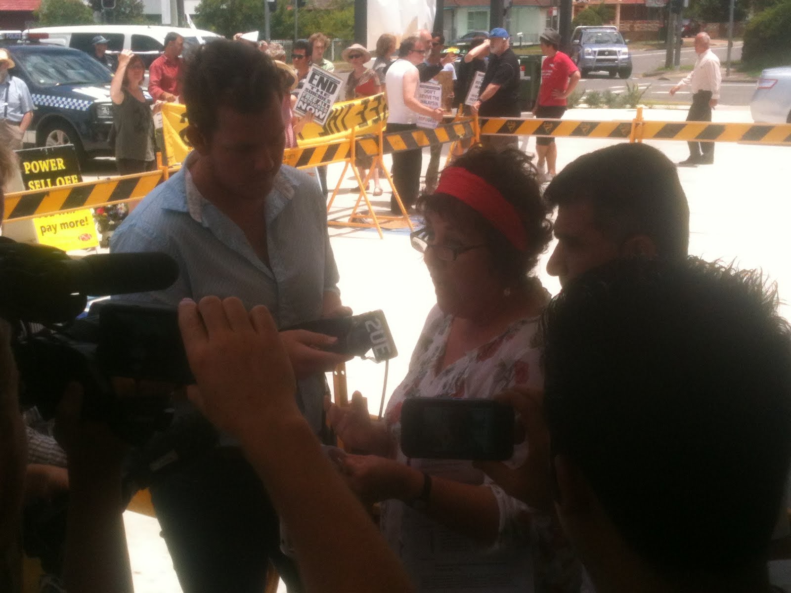 Refugee supporters rally outside Chris Bowen's office, Januray 10 2012.