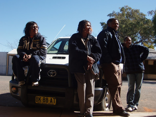 Jose Chala Leblanch with Cuban literacy prgram students in Wilcannia, April 2012.