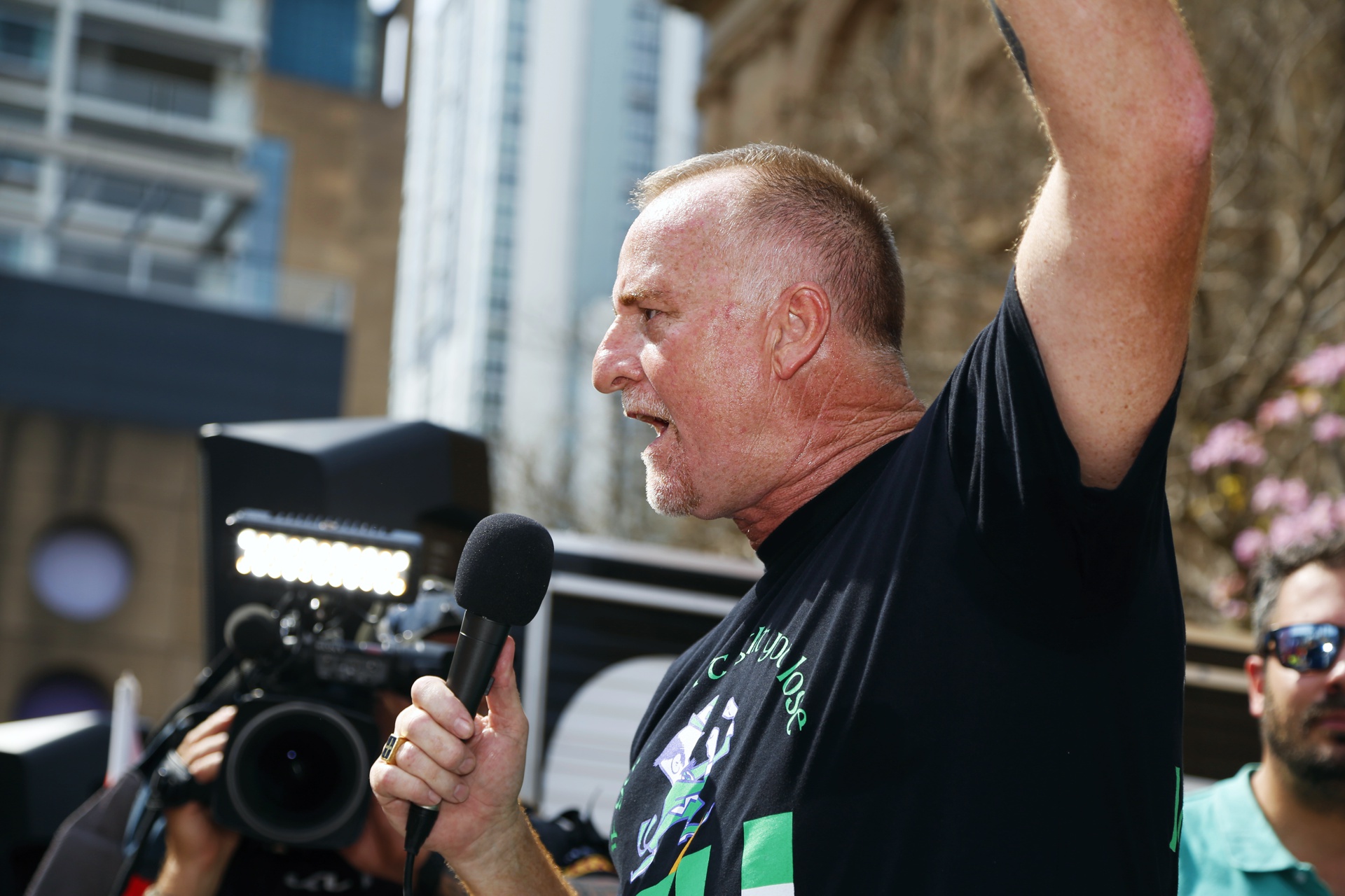 ETU leader Peter Ong gave a vibrant message of solidarity