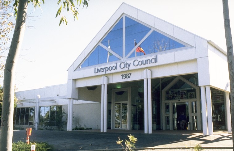 Liverpool City Council employees stop work | Green Left Weekly