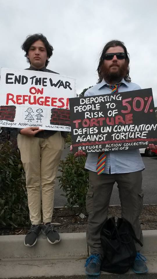 Protesting Qantas Passengers Stop Refugee Transfer Green Left