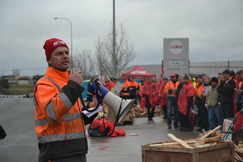 Coles Workers Accept New Agreement After Strike | Green Left