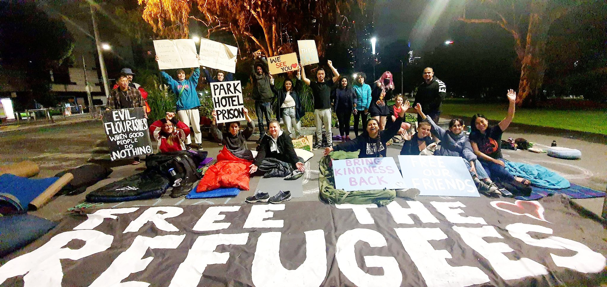 Refugee Supporters Call On Victorian Premier To Act Against Cruelty Green Left 0808