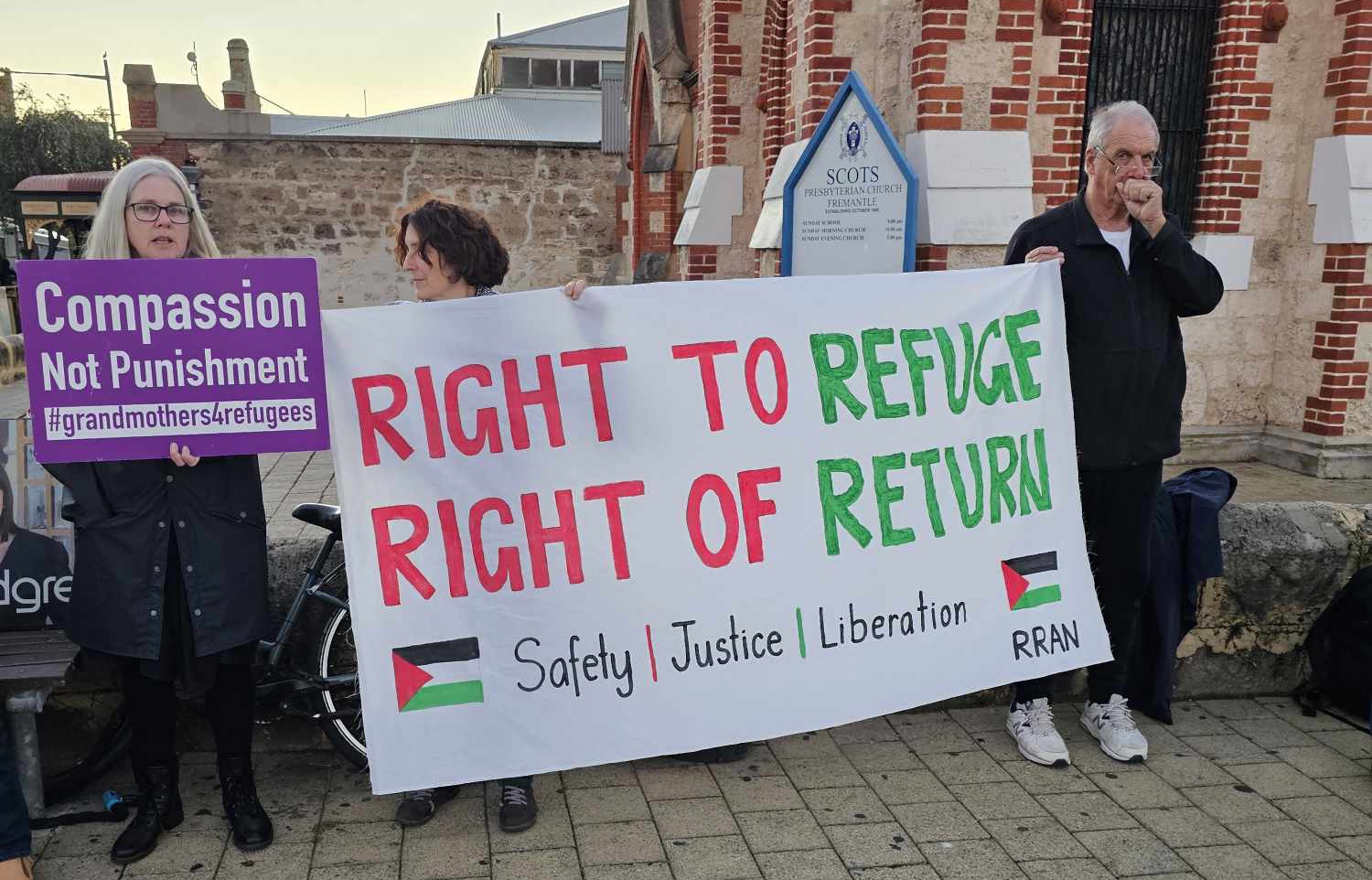 Right of refuge, right of return
