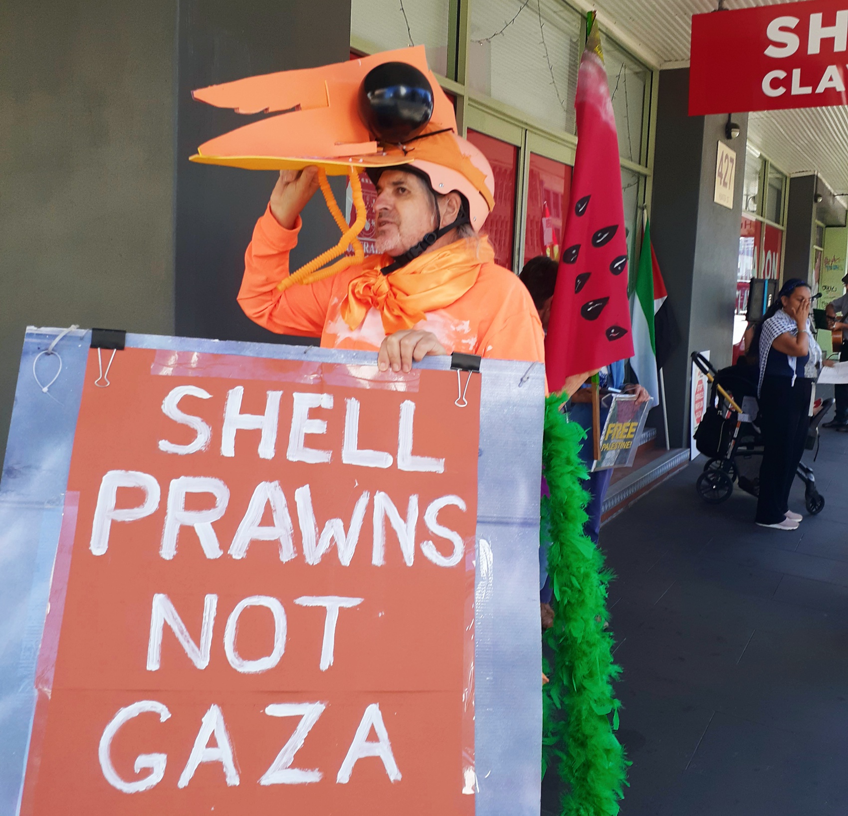 Shell prawns, not Gaza, Muloobinba/Newcastle, December 24