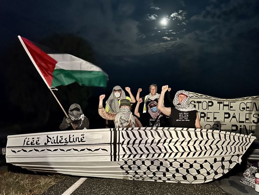Pine Gap blockade