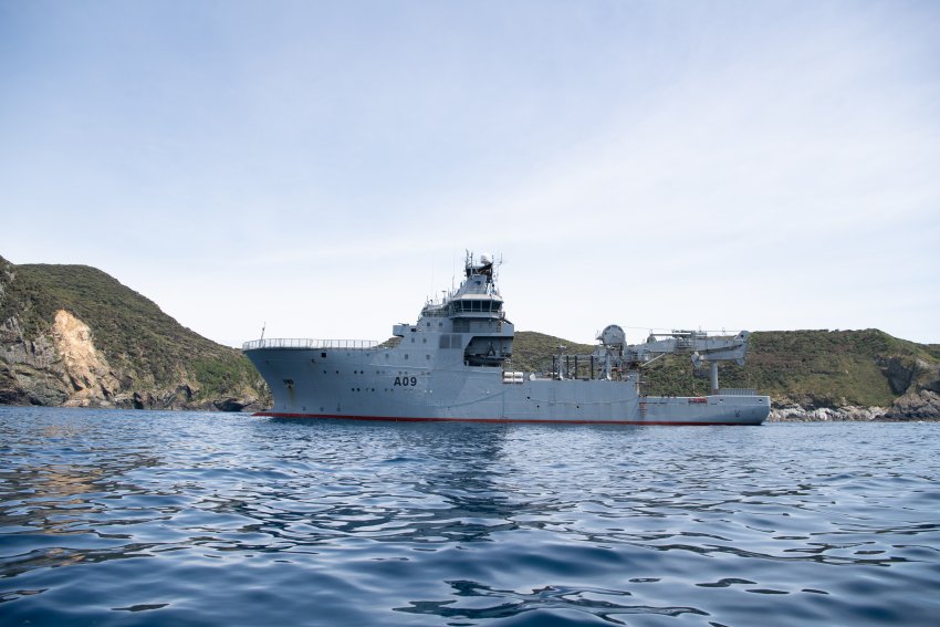 NZ navy ship