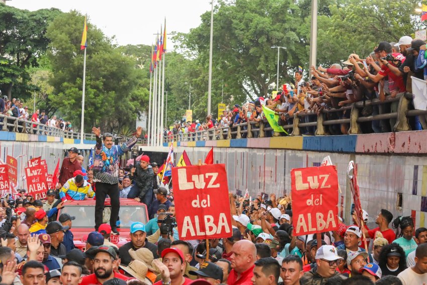 election rally in Caracas