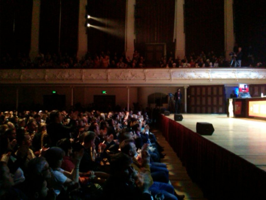 The crowd at the 'Moment of Truth' meeting, September 15.