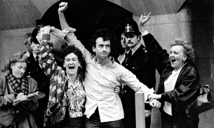 Gerry Conlon outside the Old Bailey in London after his conviction was quashed in 1989.