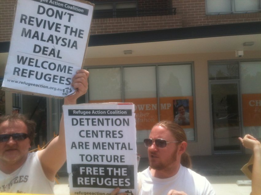 Refugee supporters rally outside Chris Bowen's office, Januray 10 2012.