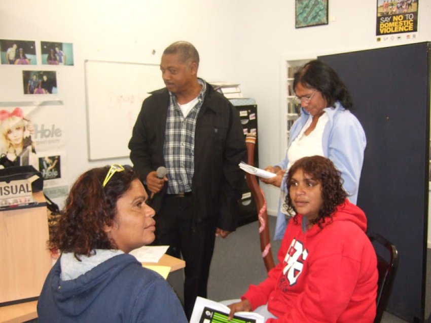 Jose Chala Leblanch with students in Wilcannia, 2012.