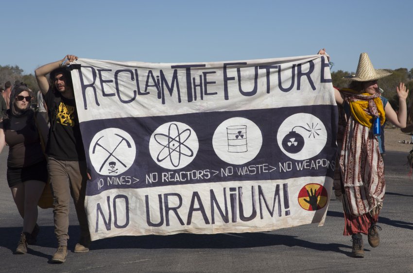 Lizards Revenge takes anti-nuke protest to BHP's gates.