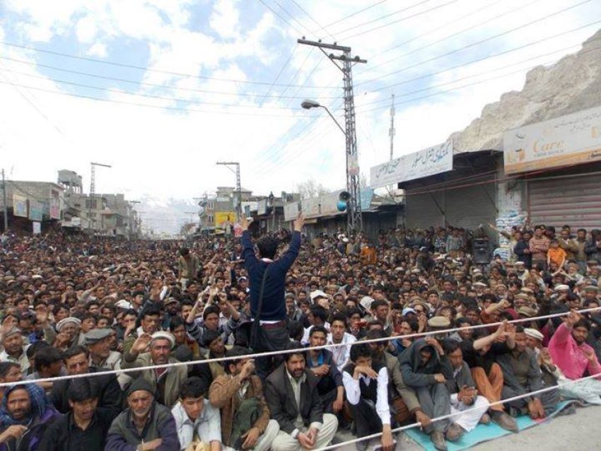 The protests in Gadi Bagh Square, Gilgit on April 24.