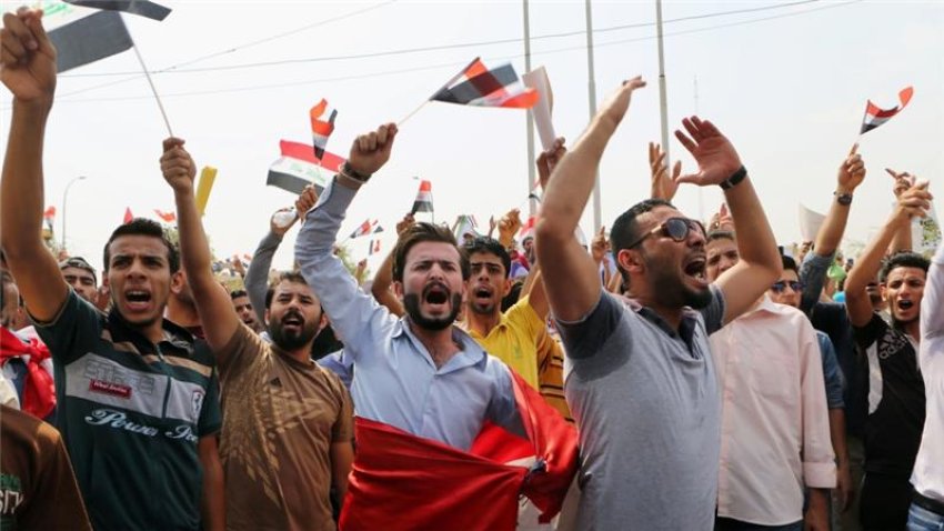 Protesters in Basra