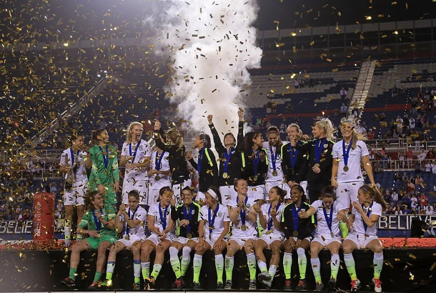 US women's soccer team celebrates winning the 1015 Women's World Cup.