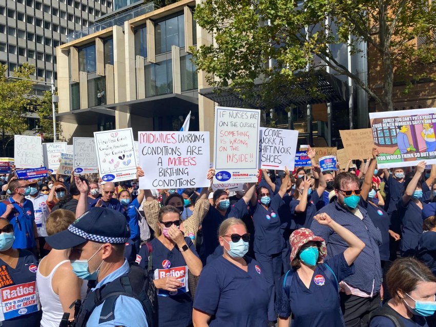 Photos: Nurses And Midwives Strike Outside NSW Parliament | Green Left