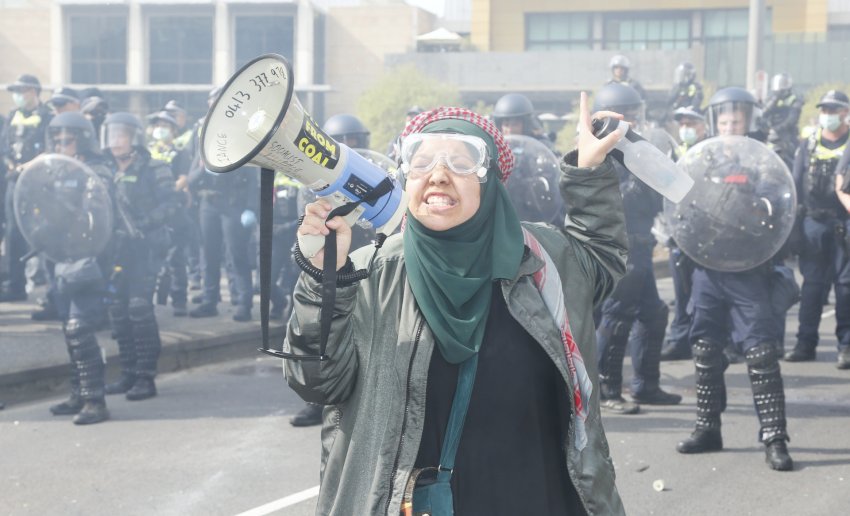 Chanting: 'this is not a police state', September 11