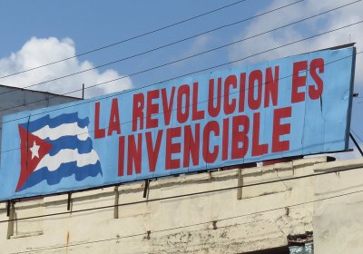 La revolucion es invencible. Havana, Cuba.